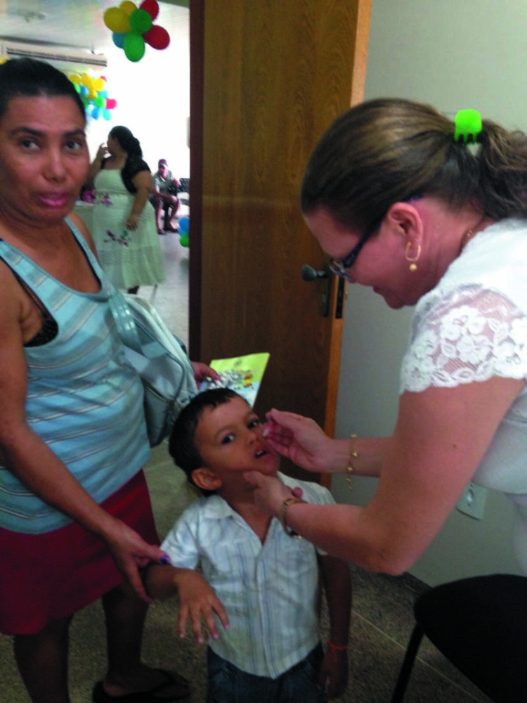 Campanha de Vacinação contra Paralisia Infantil mobiliza profissionais da Secretaria Municipal de Saude