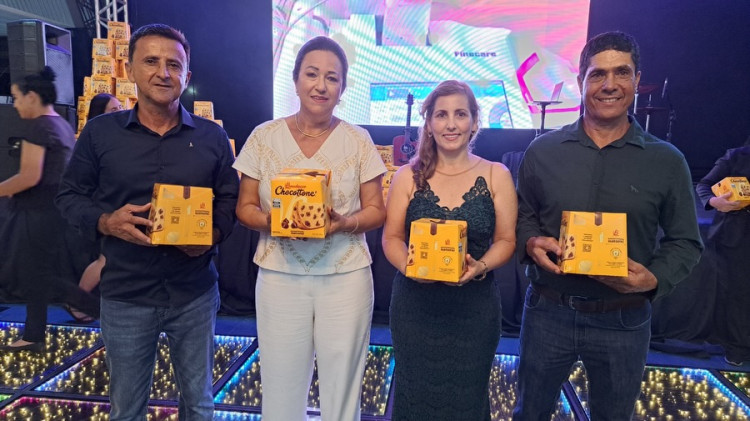 Confraternização da Prefeitura de Figueirópolis D’Oeste — Gratidão e União aos Servidores Municipais